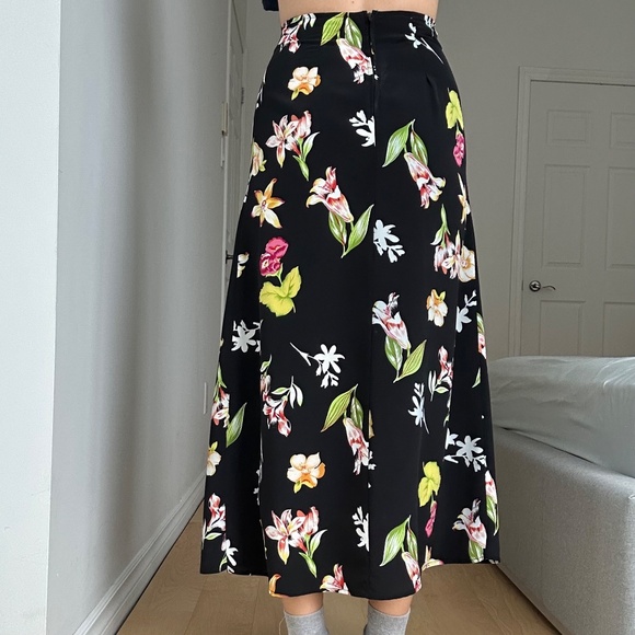 VINTAGE FLORAL BLACK MAXI SKIRT - Picture 3 of 6